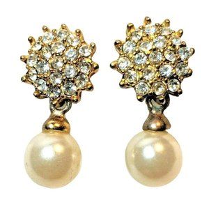 Pearl and Gold Drop /Dangle Pierced Earrings A353